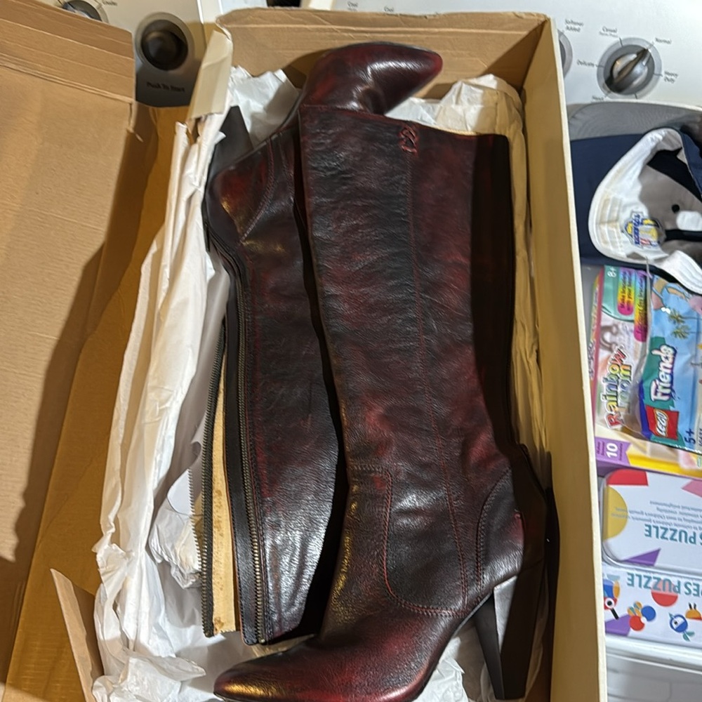 Frye Regina Zip Boots Burnt Red Burgundy Leather